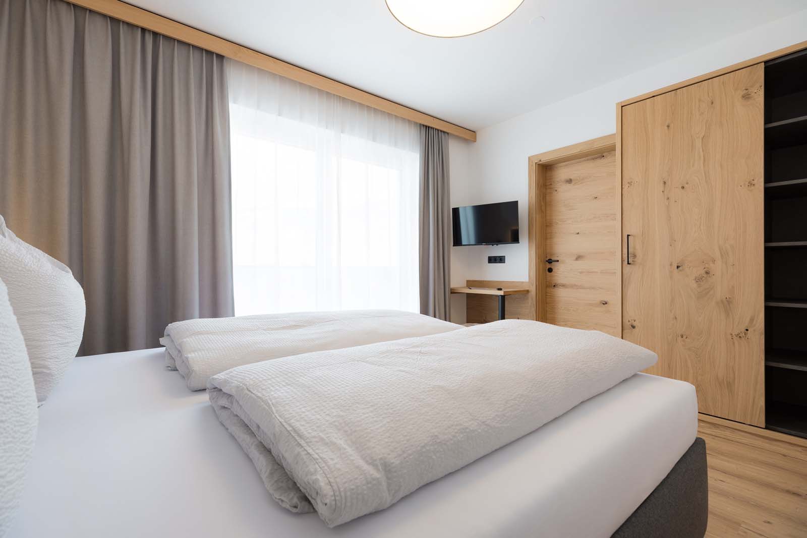 (C)ungerank Com 0K8A6473