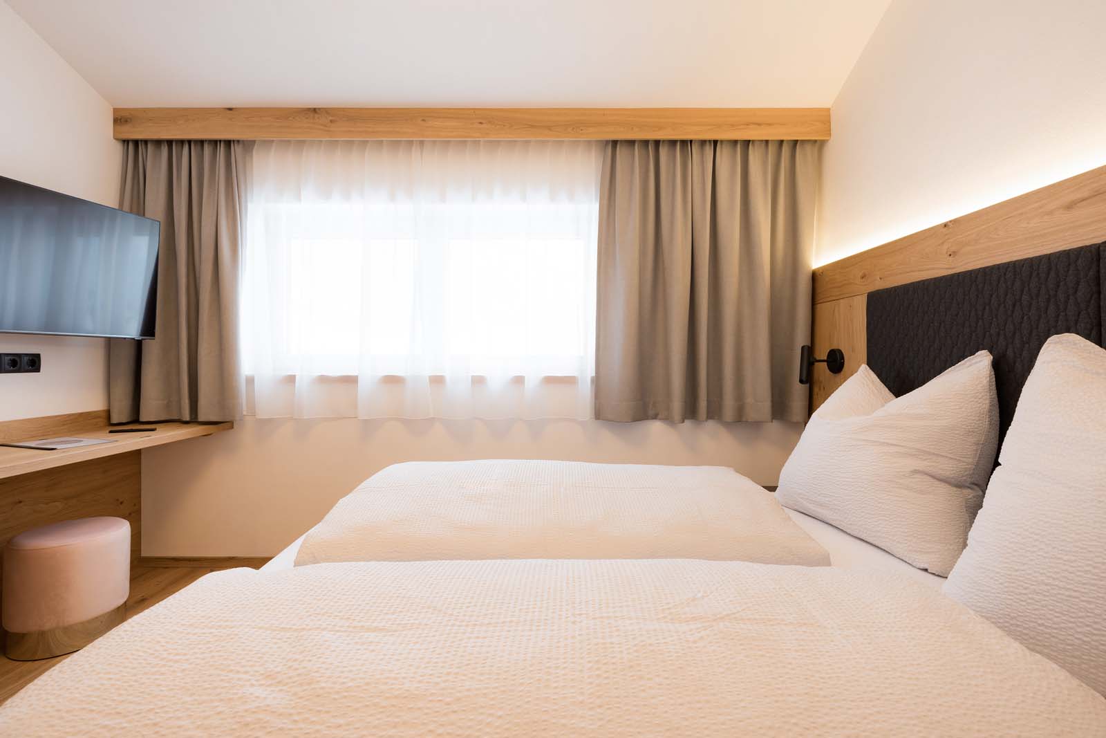 (C)ungerank Com 0K8A5750