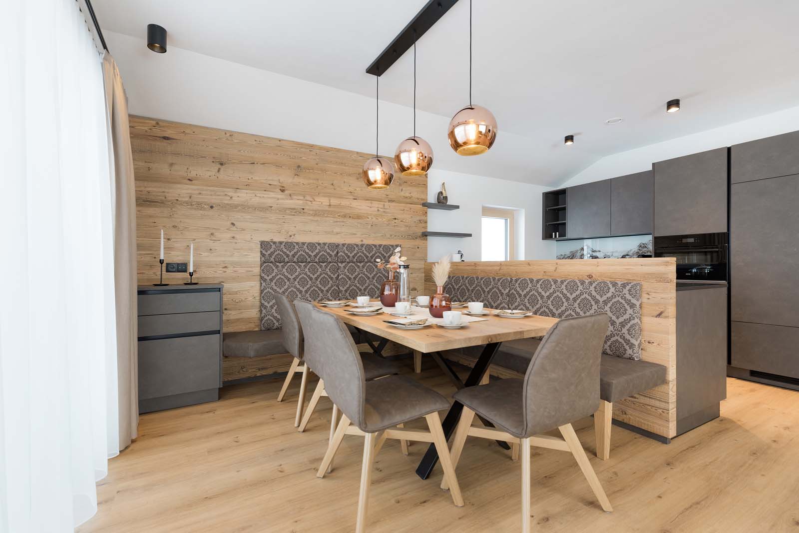 (C)ungerank Com 0K8A6190