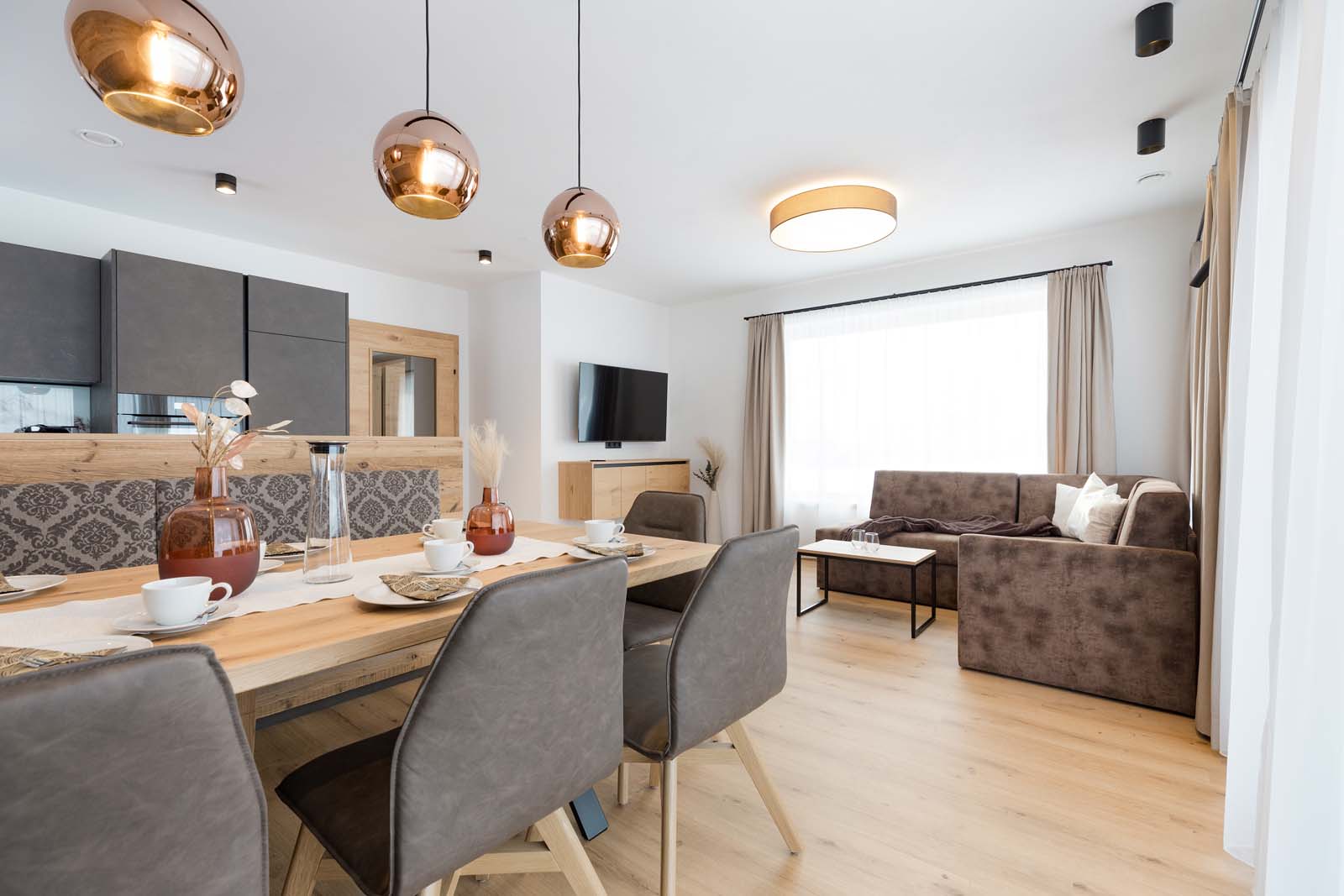 (C)ungerank Com 0K8A6199